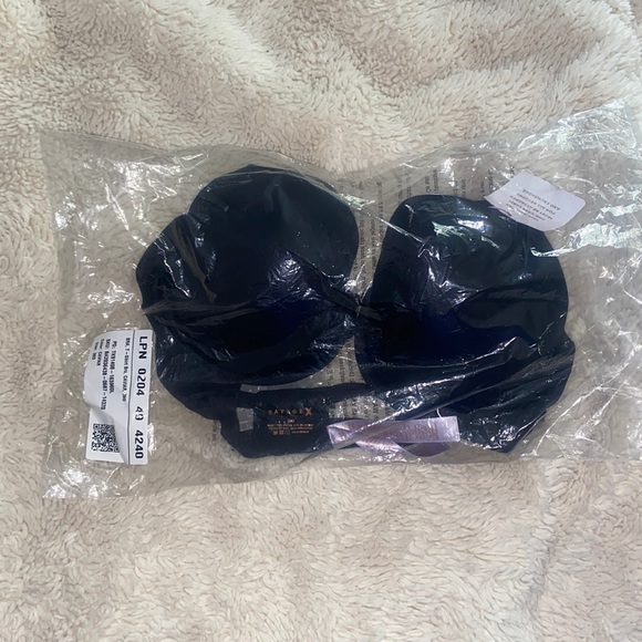 Black Bra - Savage X Fenty - Picture 3 of 8